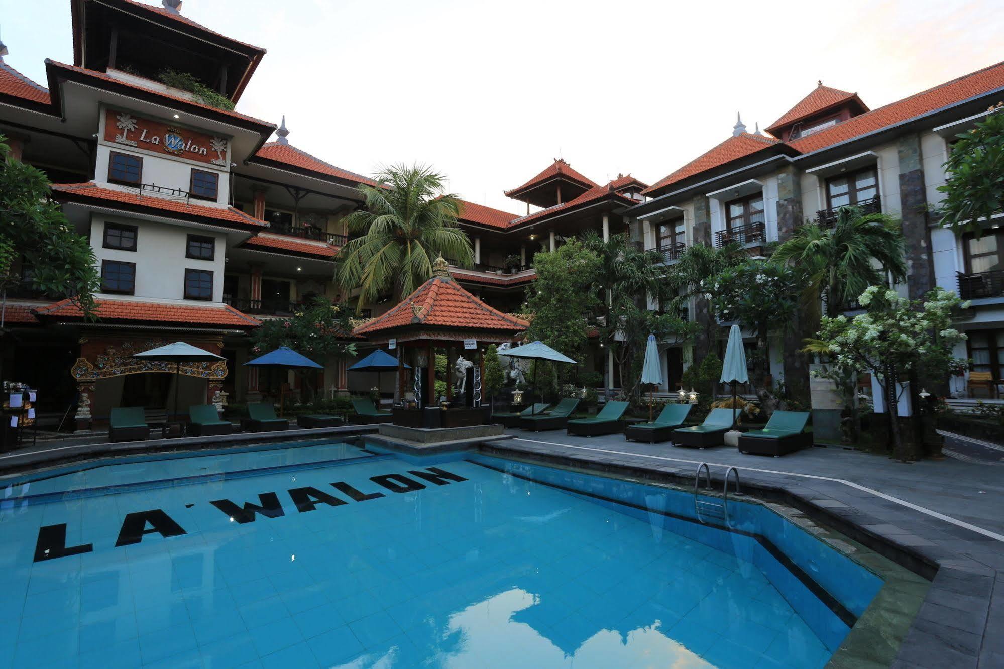 La Walon Hotel Kuta Lombok Exterior foto